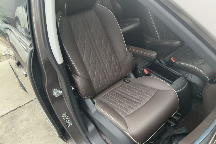 别克GL8 2022款 陆上公务舱 652T 豪华型局部细节41