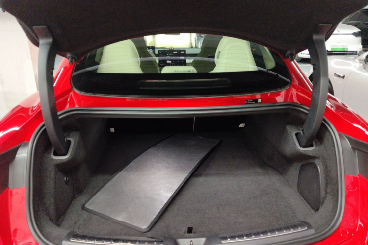 鸿蒙智行 智界S7 2024款 Ultra 四驱旗舰版机舱底盘23