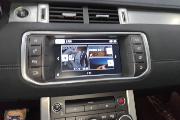 路虎 揽胜极光 2016款 2.0T SE PLUS 智享版中控内饰16