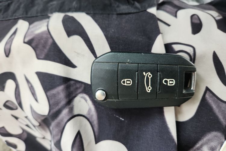 标致408 2019款 350THP 自动豪华版 国V中控内饰11