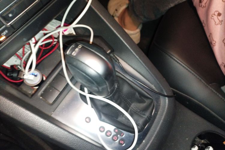 大众 速腾 2014款 改款 1.4TSI 自动豪华型中控内饰18