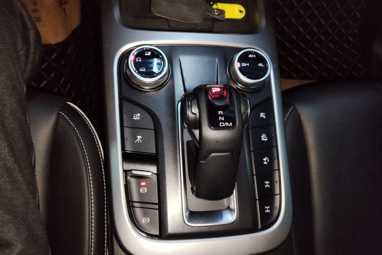 坦克300 2024款 2.0T 征服者中控内饰18