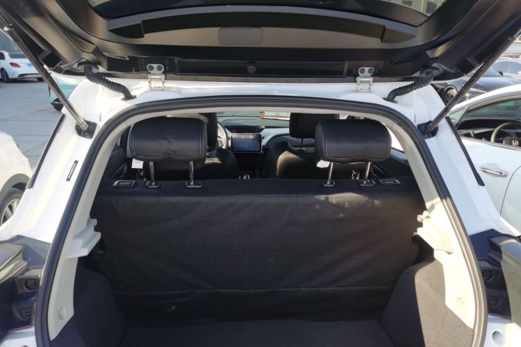 江铃集团新能源 易至EV3 2022款 小雷达悦跑型机舱底盘23