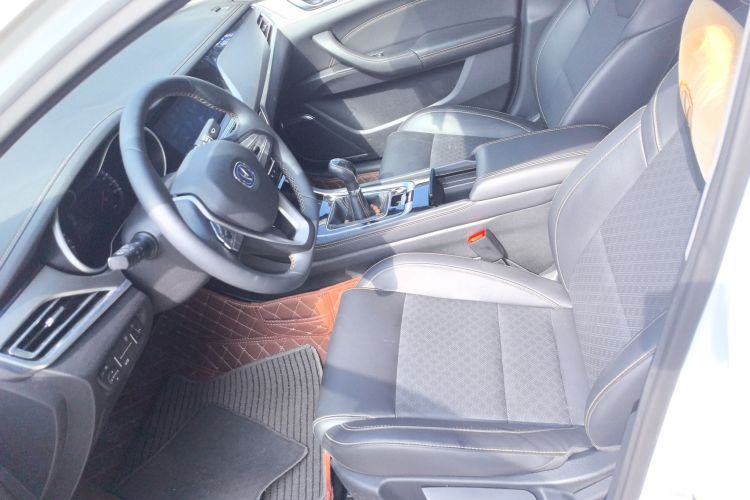 长安 逸动 2019款 高能版 1.6L GDI 手动先锋型 国VI局部细节19