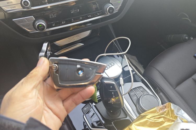 宝马X3 2020款 xDrive25i M运动套装中控内饰11