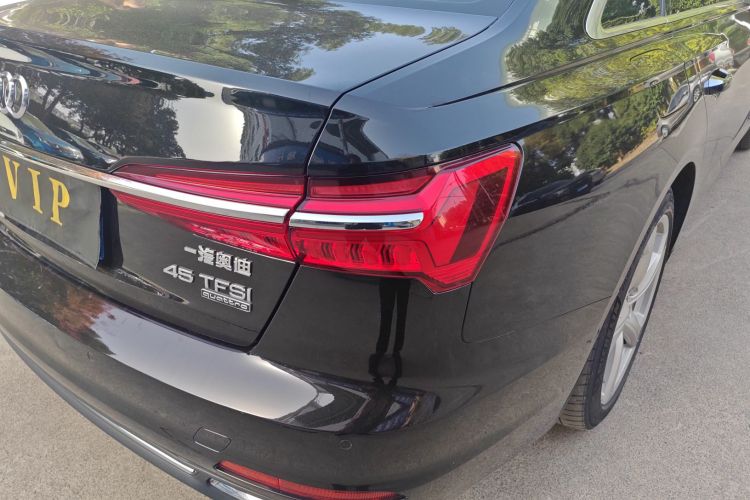 奥迪A6L 2019款 45 TFSI quattro 臻选致雅型车身外观9