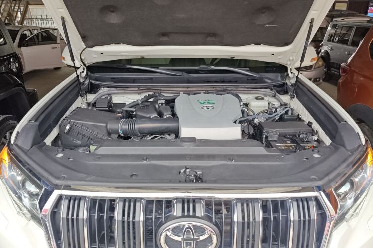 丰田 普拉多 2018款 3.5L 自动TX-L局部细节24