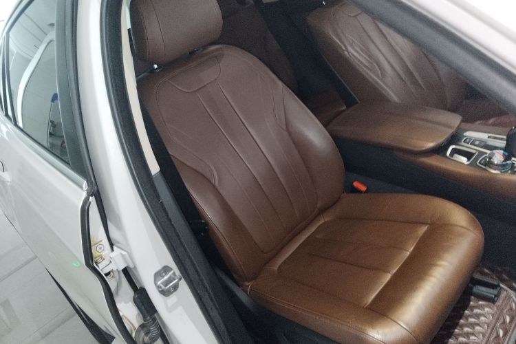 宝马X6 2015款 xDrive35i 领先型局部细节41