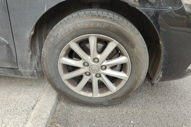 丰田 凯美瑞 2013款 200E 经典精英版车身外观10