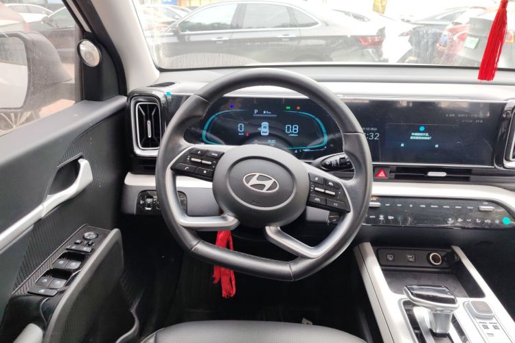 北京现代ix35 2023款 沐飒 2.0L 豪华版DLX中控内饰13