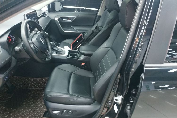 丰田 威兰达 2020款 2.0L CVT两驱豪华版中控内饰19