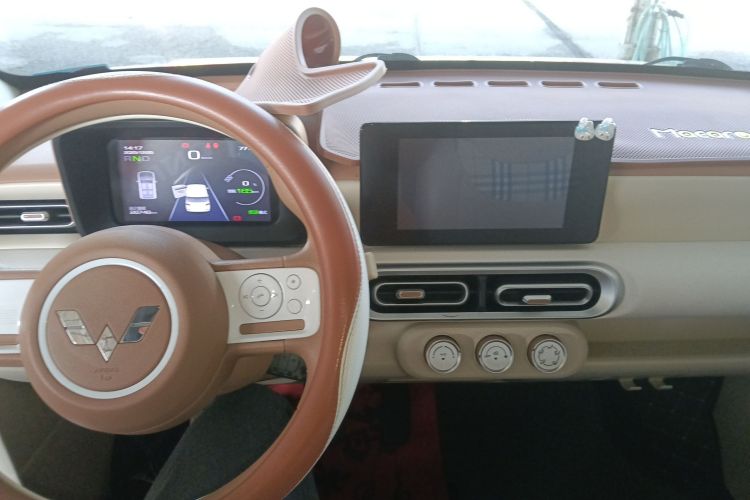 五菱汽车 宏光MINIEV 2024款 第三代 215km 进阶版中控内饰12