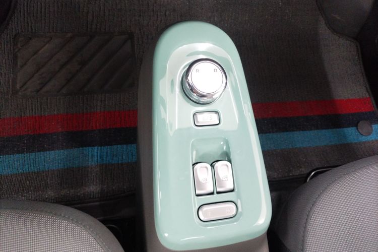 长安启源 长安Lumin 2023款 205km 香沁款中控内饰18