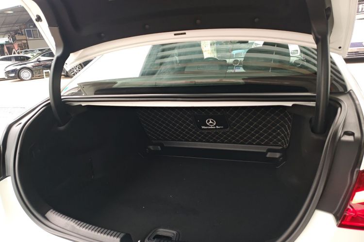 奔驰C级 2022款 改款 C 260 L 运动版机舱底盘23