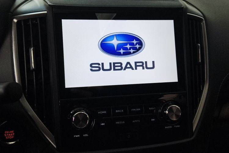 斯巴鲁 森林人 2019款 2.0i 智擎旗舰版EyeSight中控内饰16