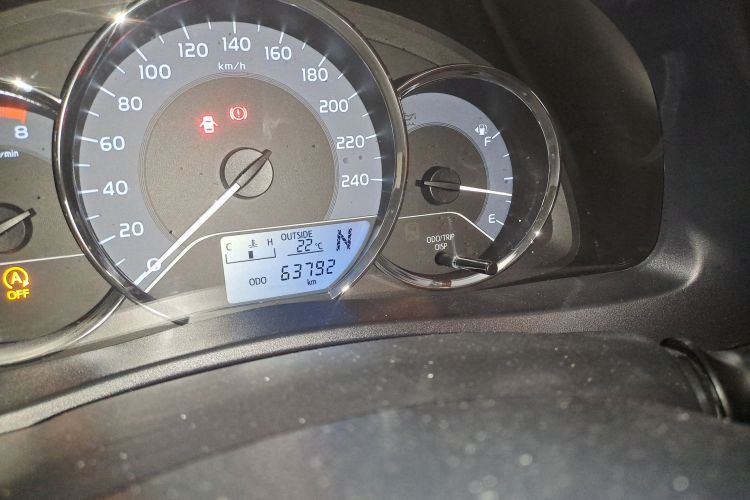 丰田 雷凌 2017款 改款 185T CVT精英版 国VI中控内饰15