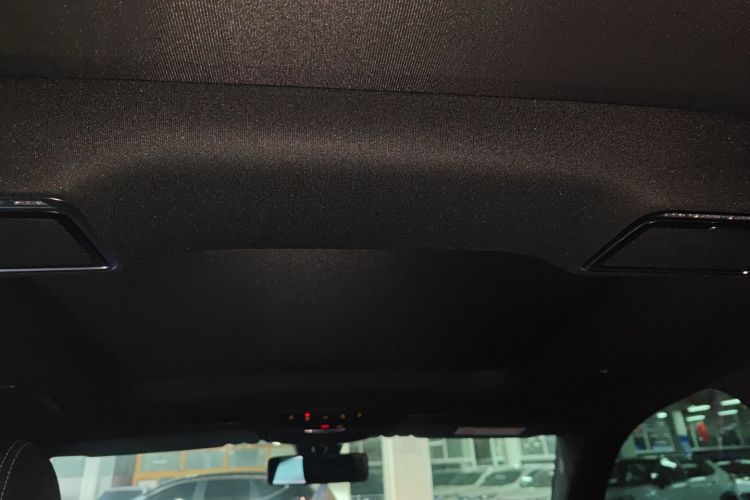 奔驰GLC 2020款 GLC 260 L 4MATIC 动感型局部细节22