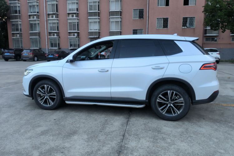 比亚迪 宋Pro 2019款 1.5T 自动精英型车身外观4