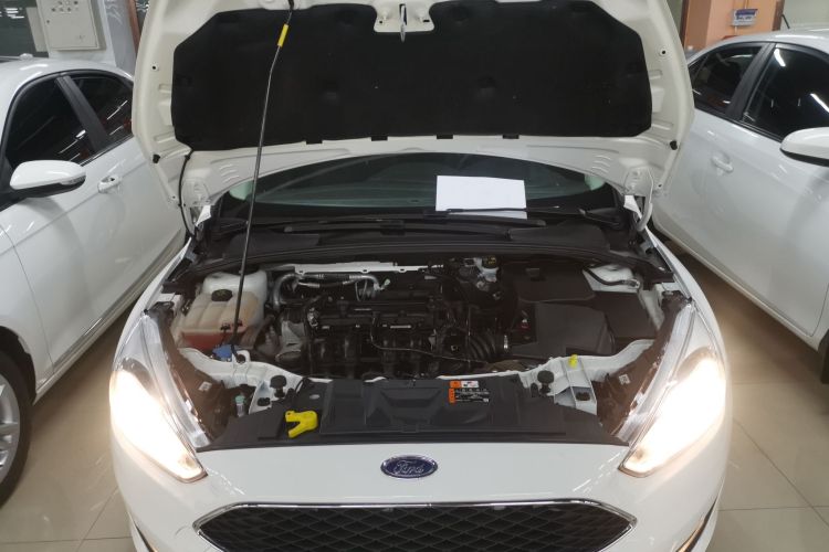 福特 福克斯 2017款 两厢 1.6L 自动舒适型智行版机舱底盘24