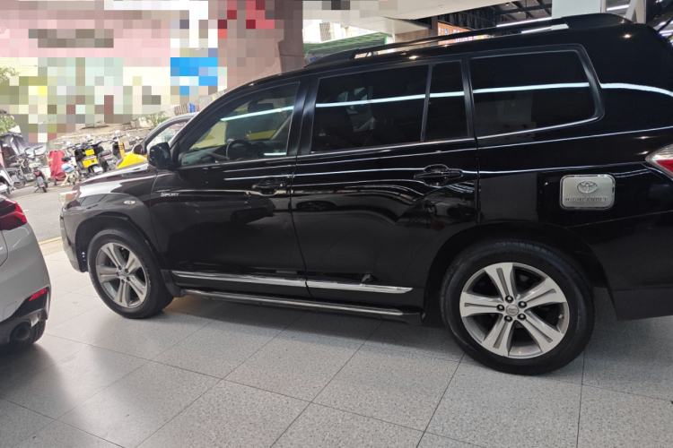 丰田 汉兰达 2012款 2.7L 两驱7座豪华版车身外观6003