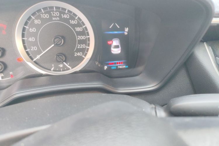 丰田 雷凌 2021款 185T CVT豪华版中控内饰15