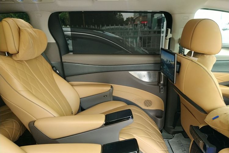 腾势D9 2022款 DM-i 970 四驱尊荣型中控内饰49