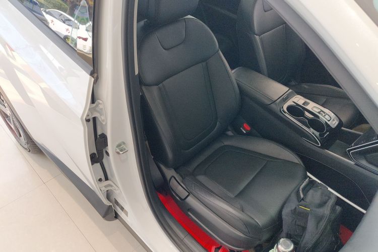 现代 2023款 途胜L 1.5T 自动两驱DLX豪华版局部细节41