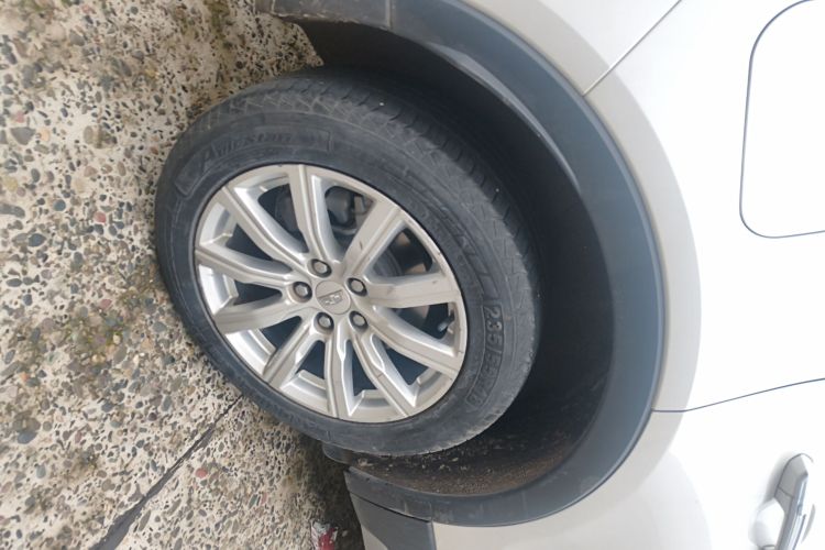 凯迪拉克XT4 2018款 28T 两驱领先型车身外观6008