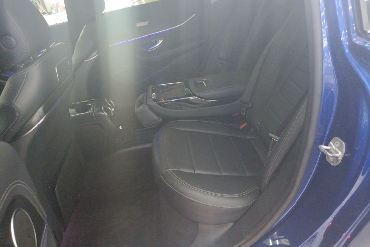 奔驰E级 2016款 E 200 L 运动型中控内饰21