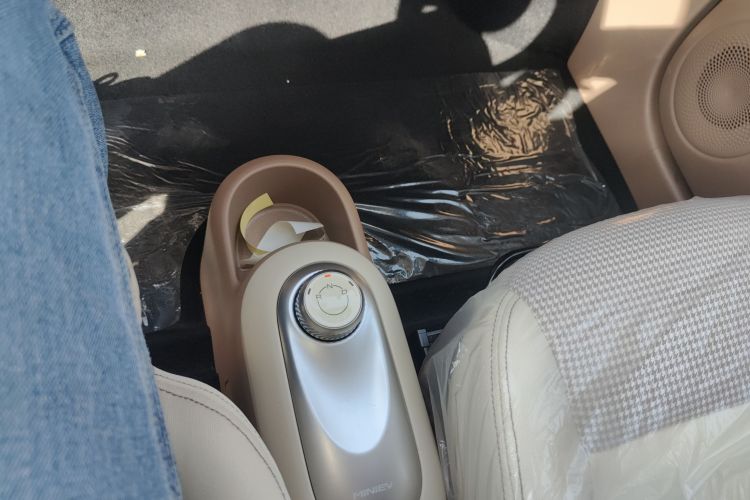 五菱汽车 宏光MINIEV 2025款 四门版 进阶款局部细节18