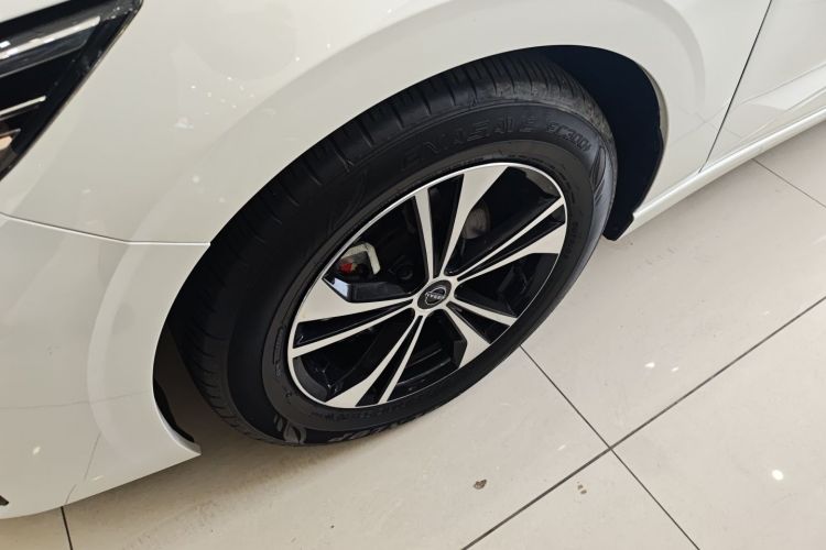 日产 轩逸 2023款 1.6L CVT悦享版车身外观6004