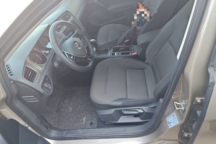 大众 高尔夫 2016款 1.6L 自动舒适型中控内饰19