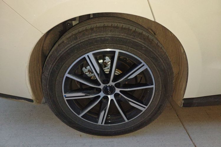 比亚迪 海豹06 DM-i旅行版 2025款 DM-i 80KM尊贵型车身外观6008