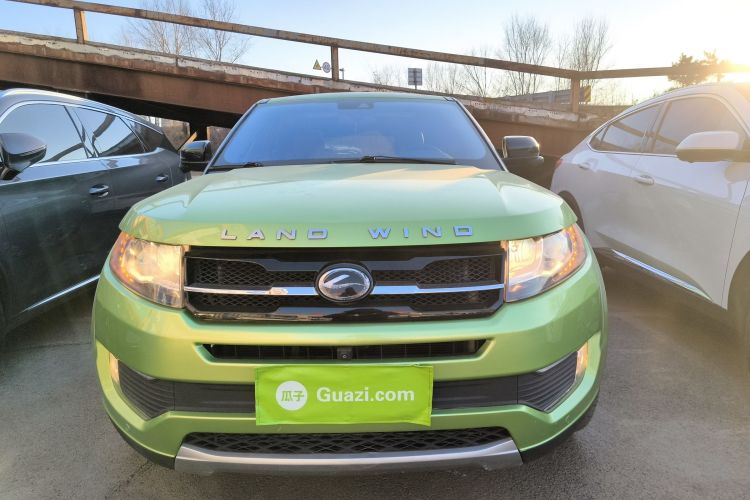 陆风X7 2015款 2.0T 全景尊贵版车身外观2