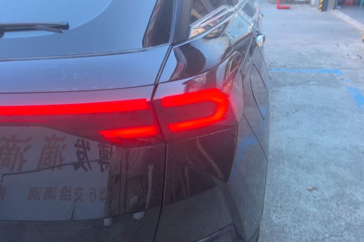 奔腾T77 2021款 PRO 280 TID 自动豪华型车身外观9