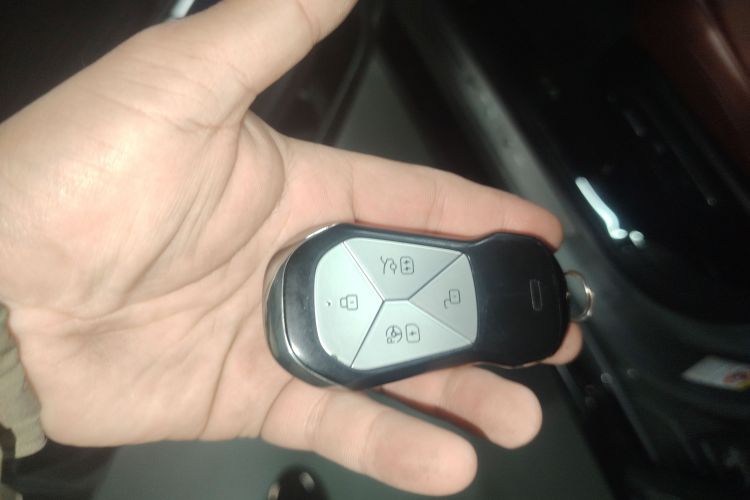 小鹏P7 2022款 625E中控内饰7001