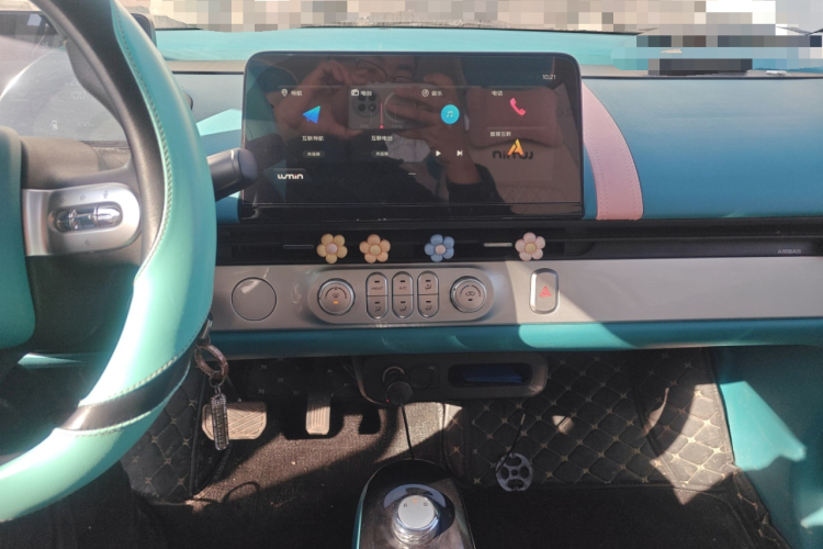 长安启源 长安Lumin 2022款 210km 香甜款中控内饰16