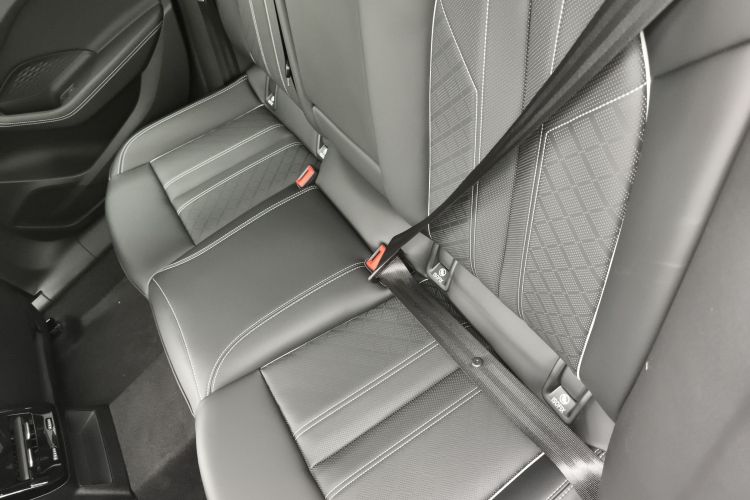 奥迪A5L 2026款 2.0T 运动版中控内饰7004