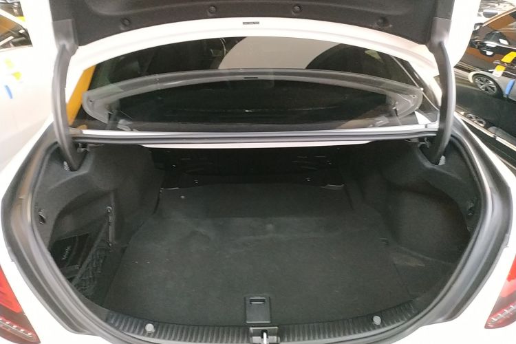 奔驰C级 2021款 C 200 L 时尚型运动版机舱底盘23