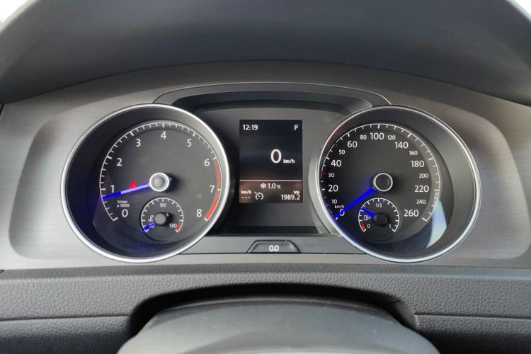 大众 高尔夫 2016款 230TSI 自动舒适型中控内饰14