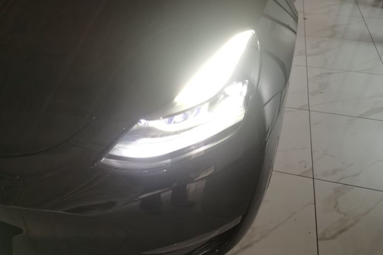 特斯拉 Model Y 2022款 Performance高性能全轮驱动版局部细节36