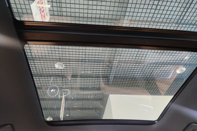 理想汽车 理想ONE 2020款 增程7座版中控内饰22