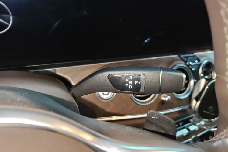 奔驰E级 2020款 改款 E 260 L局部细节18