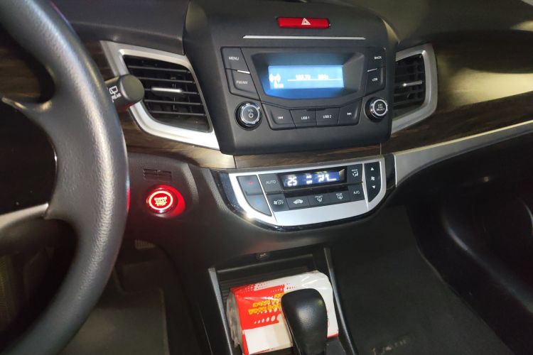 本田 杰德 2017款 1.8L 自动舒适版 5座中控内饰16