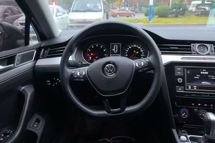 大众 迈腾 2018款 330TSI DSG 领先型中控内饰13