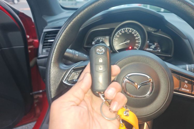 马自达CX-4 2021款 2.0L 自动两驱蓝天探索版中控内饰11