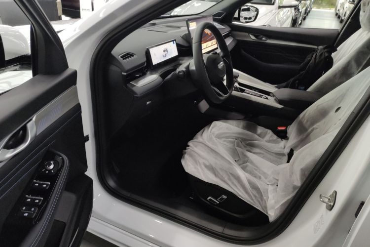 吉利汽车 星瑞 2025款 东方曜 1.5TD 扶摇版中控内饰20