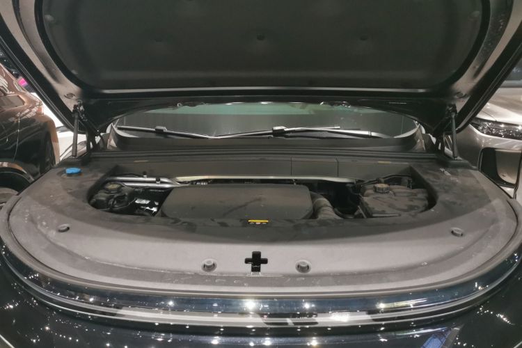 理想汽车 理想L6 2024款 Pro机舱底盘24