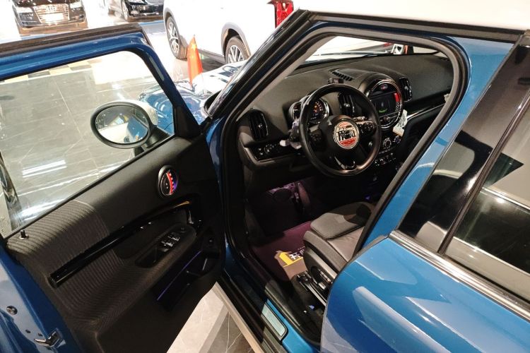 MINI Countryman 2017款 1.5T COOPER ALL4中控内饰20