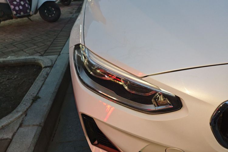 宝马1系 2021款 改款 120i M运动版车身外观8